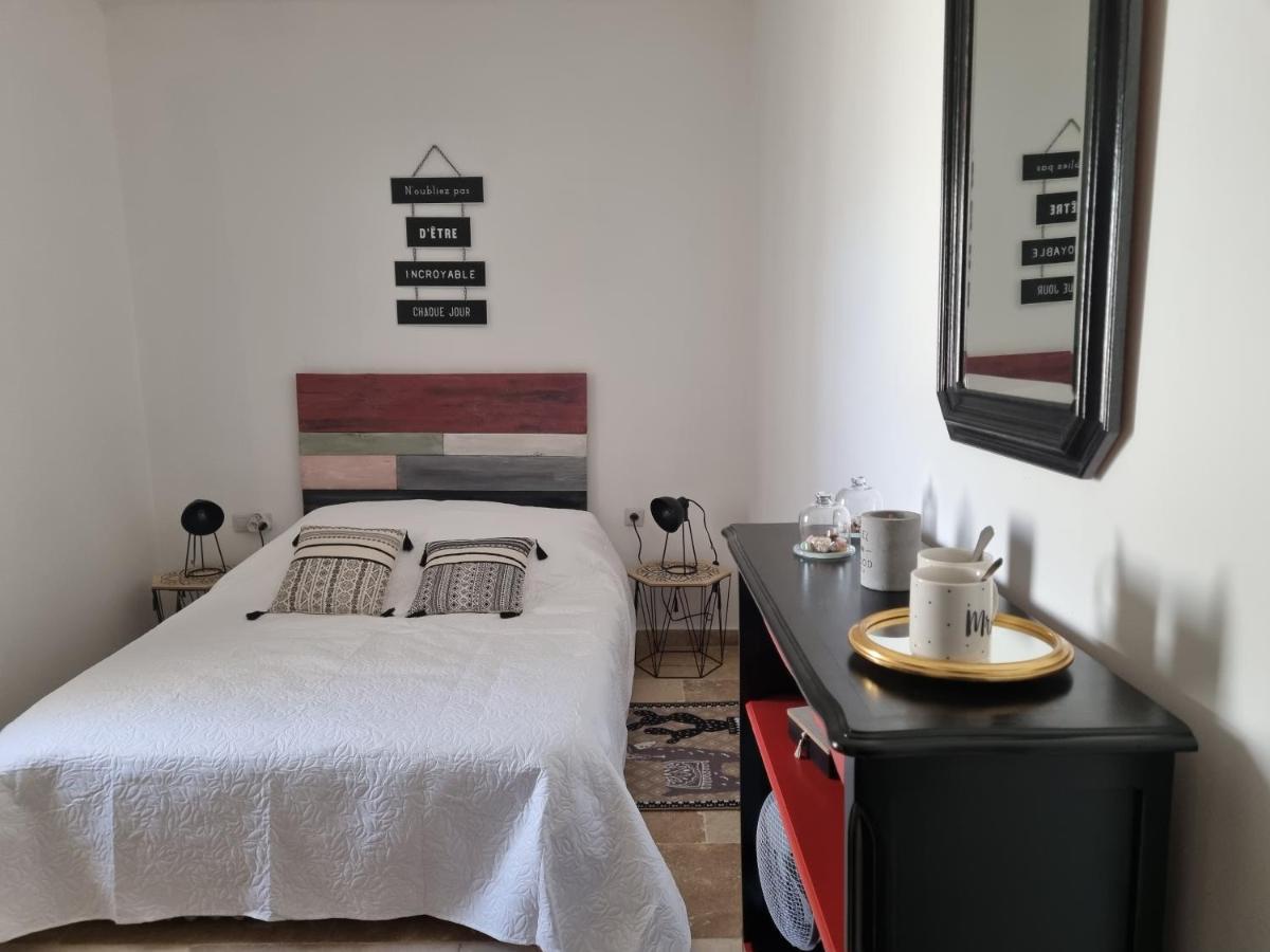 La Bastide Bed & Breakfast Bédarrides Екстериор снимка